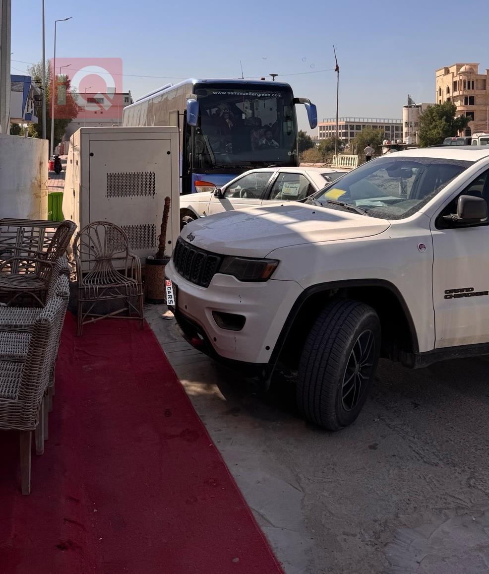 جيب جراند شيروكي